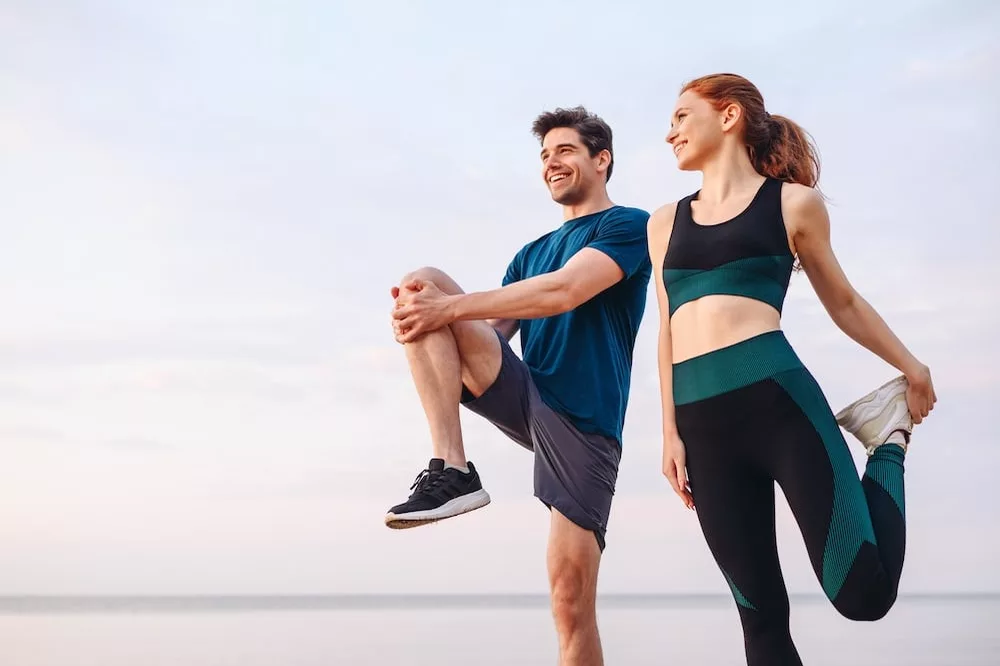 Aktives Paar. Beckenbodentraining bei PELVI-VIBES ist für Frauen und Männer.